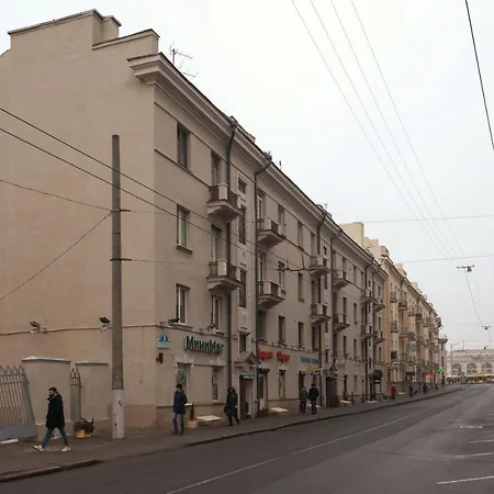 Apartment Vip-kvartira Kirova 3 *