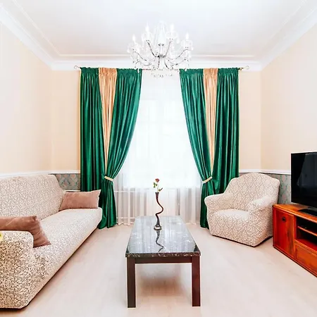 Apartment Vip-kvartira Kirova 3 *