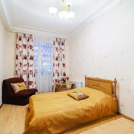 Apartment Vip-kvartira Kirova 3 *