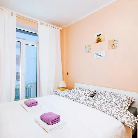 Appartamento Vip-kvartira Kirova 3 Minsk